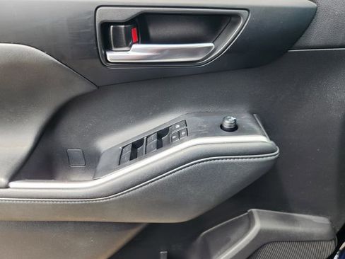 Certified 2024 Toyota Highlander XSE FWD image 22