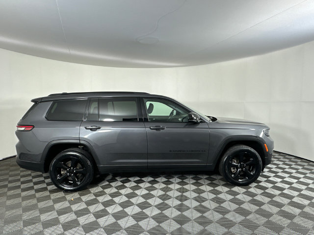 Certified 2024 Jeep Grand Cherokee L Limited w/ Black Appearance Package AWD/4WD image 29