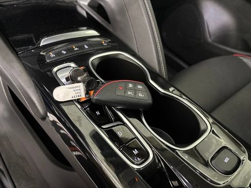 Used 2023 Buick Envision Essence w/ Sport Touring Package AWD/4WD image 23