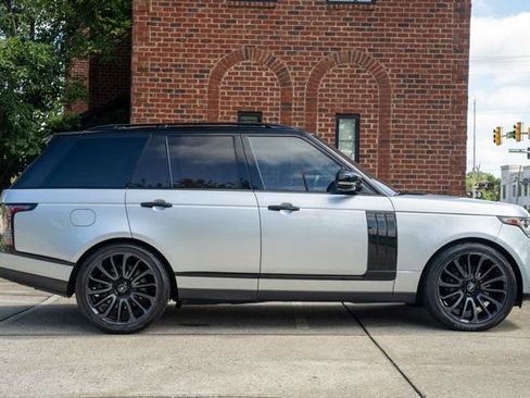 Used 2017 Land Rover Range Rover Supercharged AWD/4WD image 4