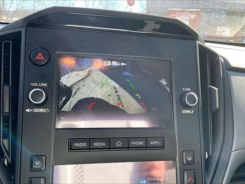 Certified 2024 Subaru Crosstrek 2.0i image 9