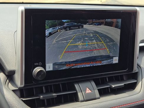 Used 2025 Toyota RAV4 SE AWD/4WD image 34