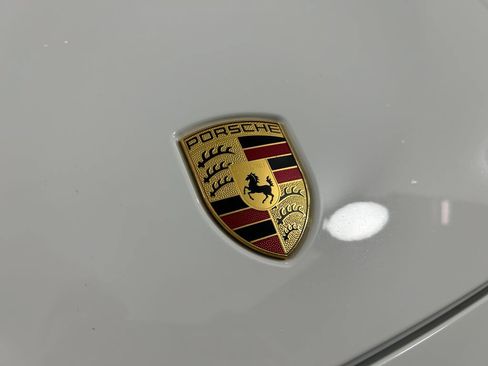 Used 2019 Porsche Cayenne AWD/4WD image 30