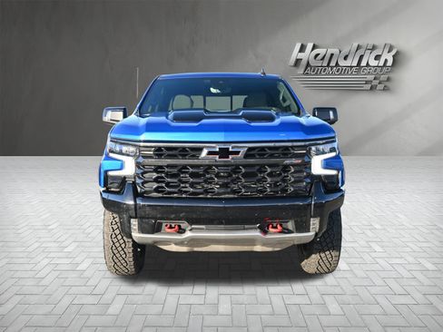 Used 2024 Chevrolet Silverado 1500 ZR2 w/ Technology Package image 5