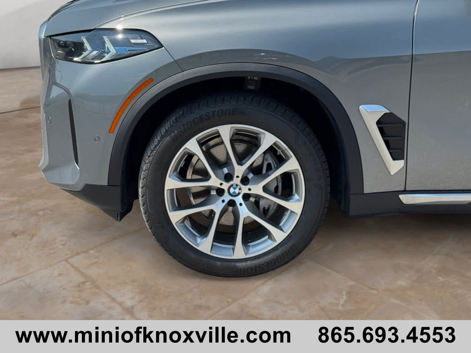 Used 2026 BMW X5 xDrive40i AWD/4WD image 9