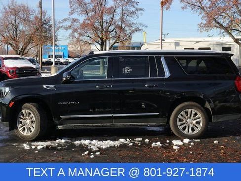 Used 2024 GMC Yukon XL Denali image 3