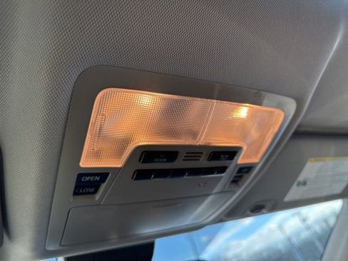 Used 2018 Toyota Highlander XLE image 22