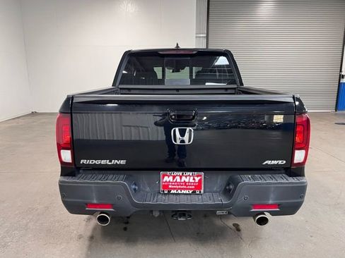 Used 2021 Honda Ridgeline Black Edition image 3