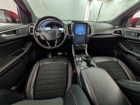 Used 2021 Ford Edge ST-Line w/ Cold Weather Package AWD/4WD image 11
