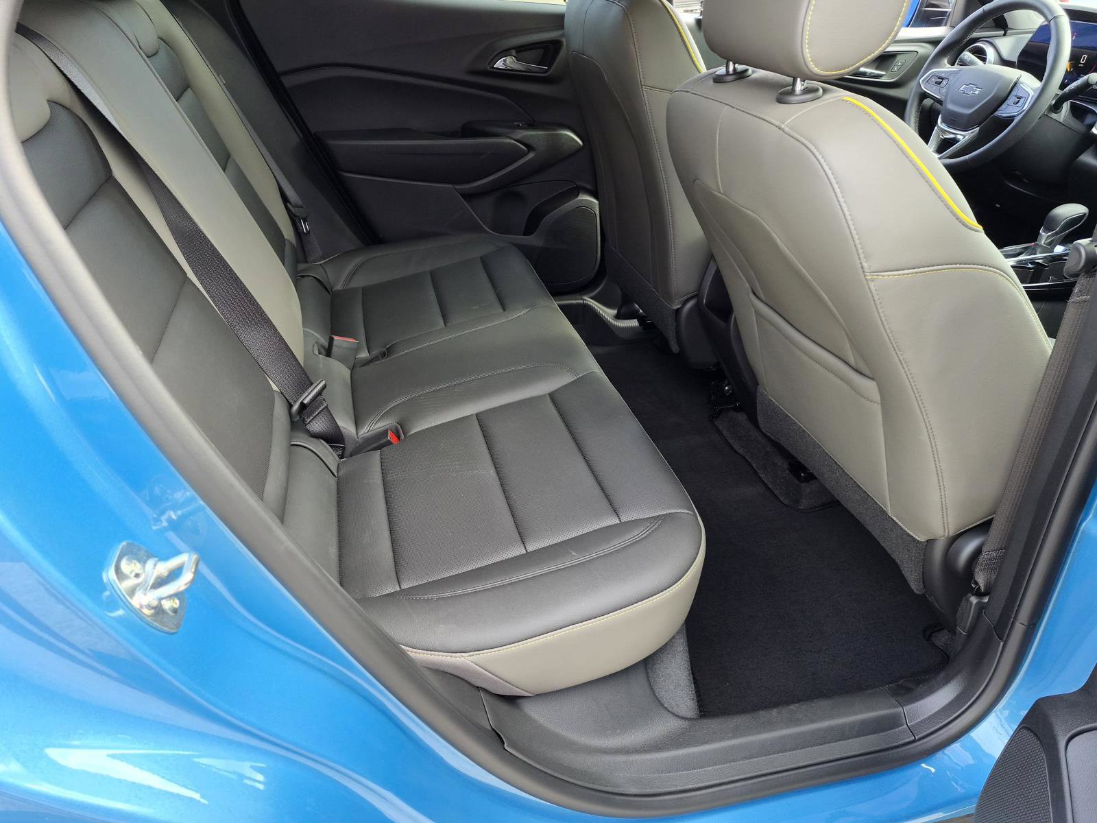 Used 2025 Chevrolet Trax ACTIV w/ Driver Confidence Package FWD image 11