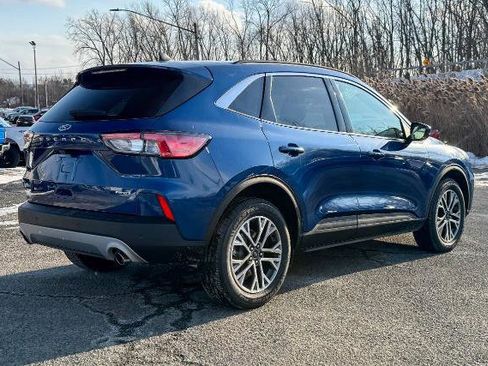 Certified 2022 Ford Escape SEL image 3