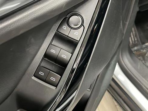 New 2026 Chevrolet Equinox LT w/ Convenience Package II AWD/4WD image 21
