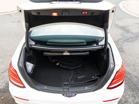 Used 2019 Mercedes-Benz E 300 image 48