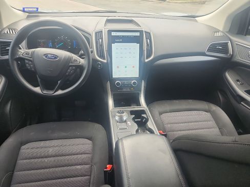 Used 2024 Ford Edge SE w/ Black Appearance Package AWD/4WD image 8