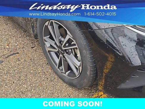 Used 2022 Kia Forte LXS w/ LXS Technology Package image 4