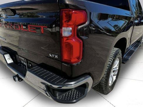 Used 2020 Chevrolet Silverado 1500 LTZ w/ LTZ Plus Package AWD/4WD image 15