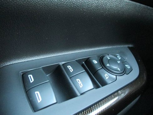 Certified 2023 GMC Acadia AT4 w/ Preferred Package image 28