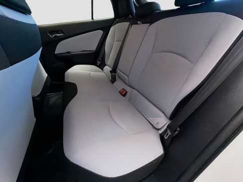 Used 2019 Toyota Prius L Eco image 13