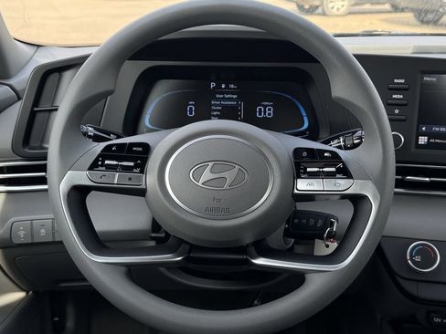 New 2026 Hyundai Elantra SE image 11
