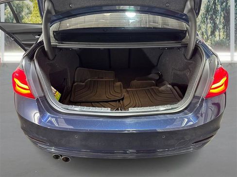 Used 2017 BMW 330i xDrive Sedan image 12