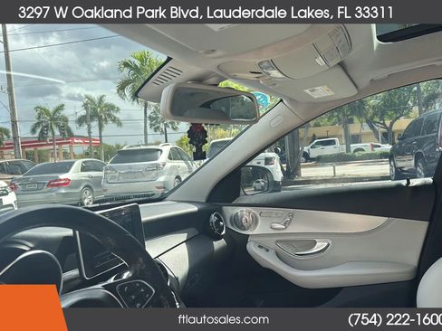 Used 2015 Mercedes-Benz C 300 4MATIC Sedan image 27