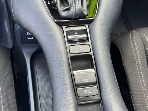 Used 2024 Honda HR-V LX image 21