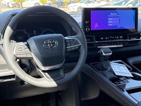 New 2026 Toyota Sienna XSE FWD image 29
