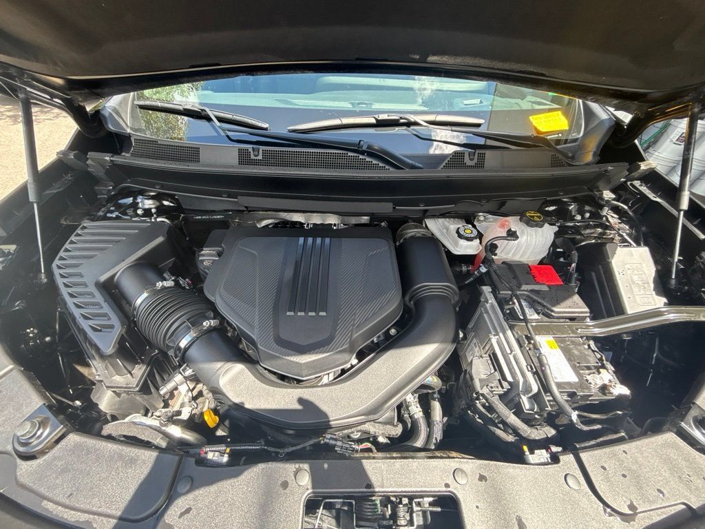 Used 2026 Chevrolet Traverse LT AWD/4WD image 10