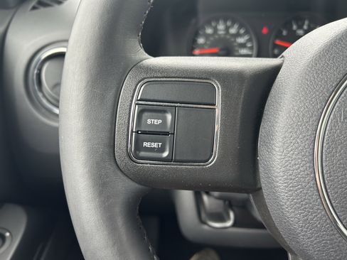 Used 2012 Jeep Patriot Latitude image 16