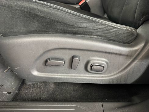 Used 2017 Nissan Murano SV image 14