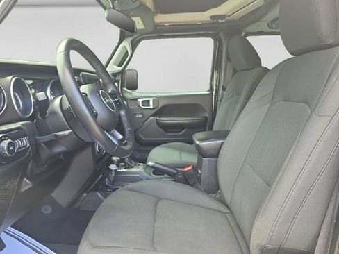 Used 2018 Jeep Wrangler Unlimited Sport S AWD/4WD image 10