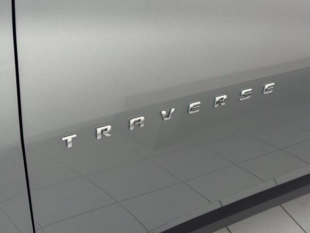 Used 2023 Chevrolet Traverse LT AWD/4WD image 39