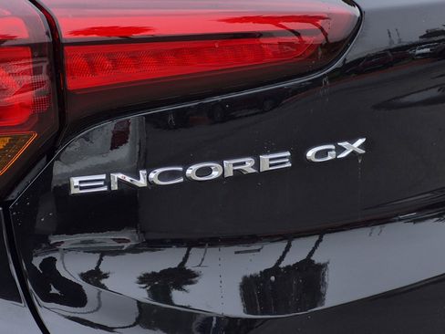 Used 2021 Buick Encore GX Essence w/ Advanced Technology Package image 8