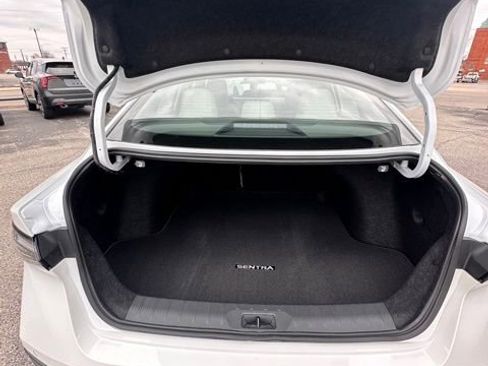 New 2026 Nissan Sentra SL w/ Floor Mat Package image 10