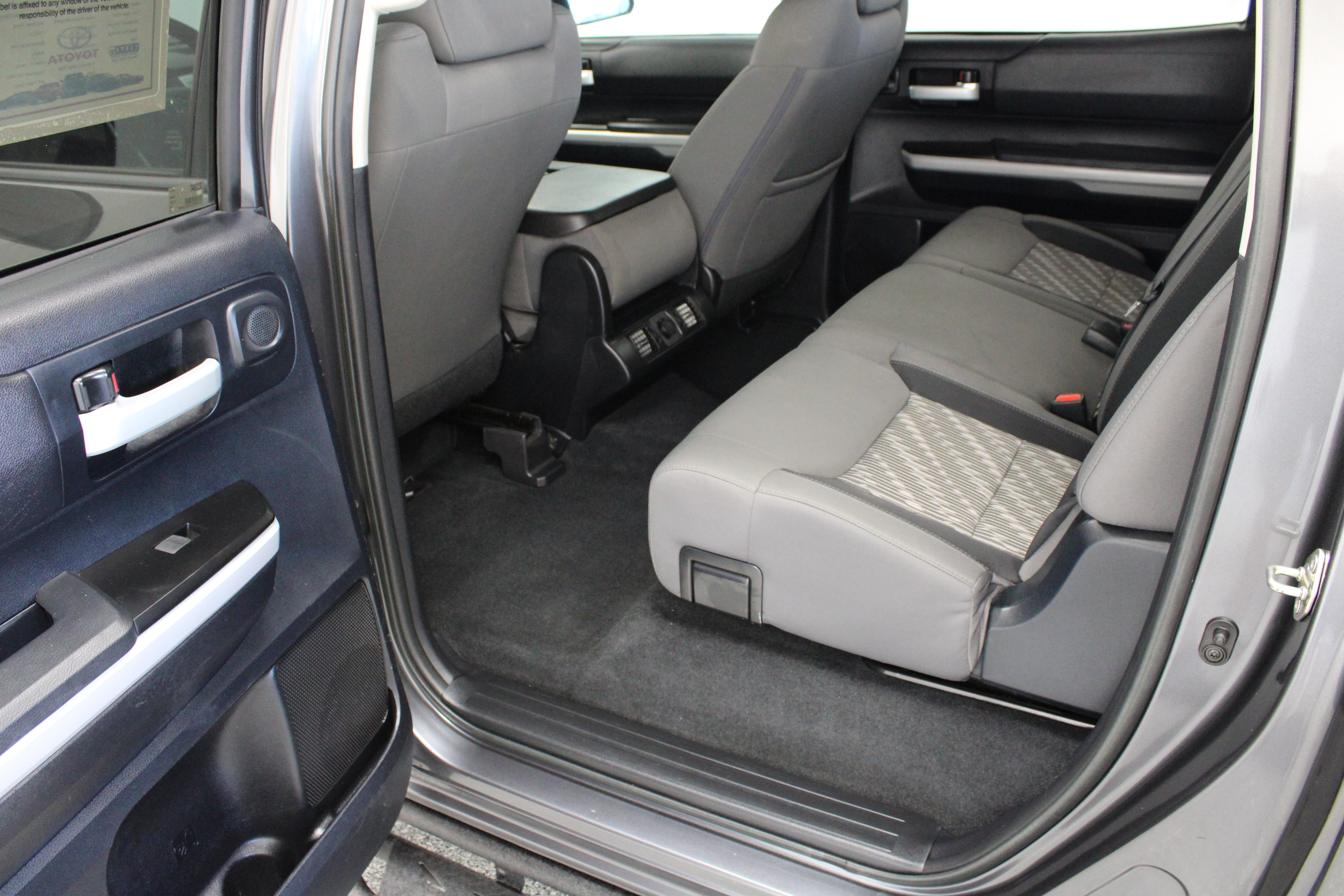 Used 2018 Toyota Tundra SR5 RWD image 26