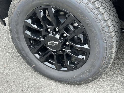 New 2026 Chevrolet Silverado 2500 LT w/ Trail Boss Package AWD/4WD image 9