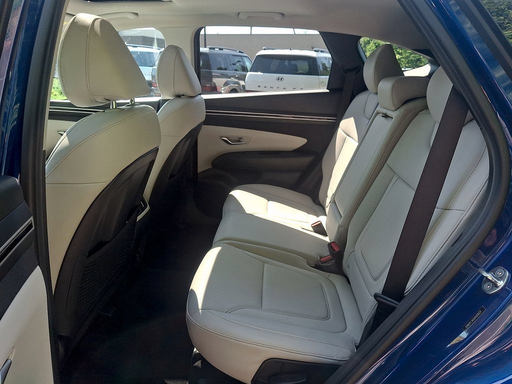 Used 2023 Hyundai Tucson SEL w/ Convenience Package AWD/4WD image 13