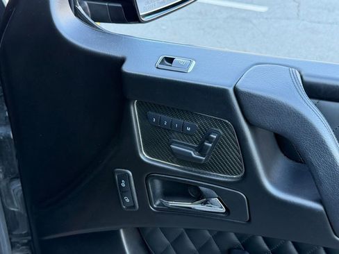 Used 2017 Mercedes-Benz G 63 AMG 4MATIC image 35