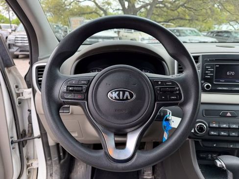 Used 2017 Kia Sportage LX w/ LX Popular Package image 8