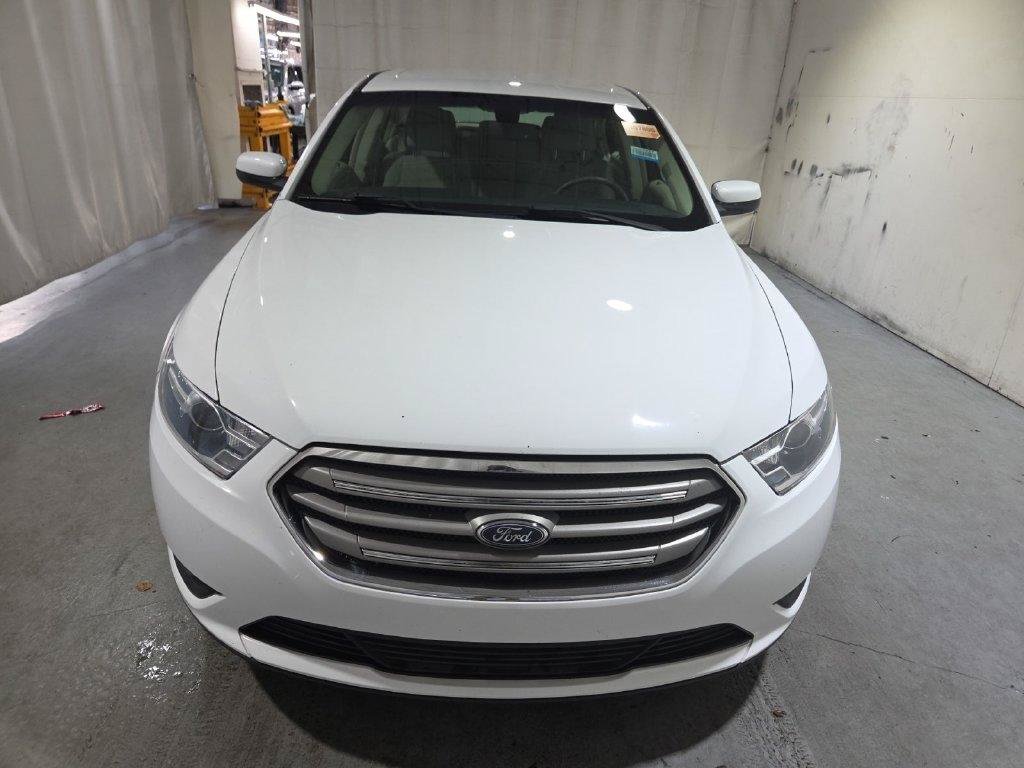 Used 2017 Ford Taurus SEL w/ Equipment Group 201A FWD image 2