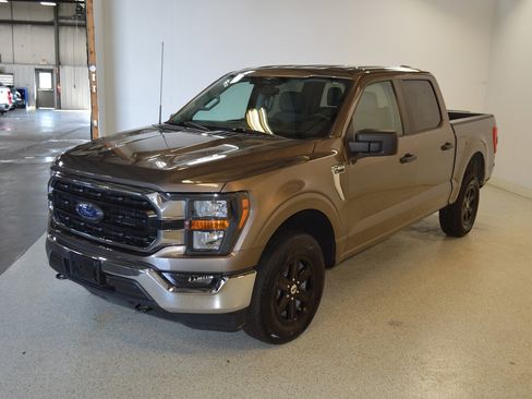 Used 2023 Ford F150 XLT image 7