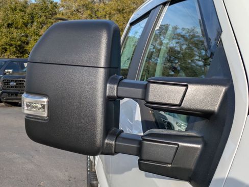 New 2026 Ford F250 XL w/ XL Chrome Package image 14