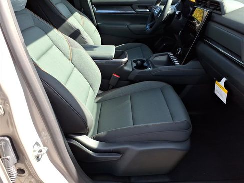 New 2026 GMC Terrain AT4 w/ Technology Package II image 9