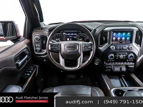 Used 2022 GMC Sierra 1500 Denali w/ Denali Premium Package image 5