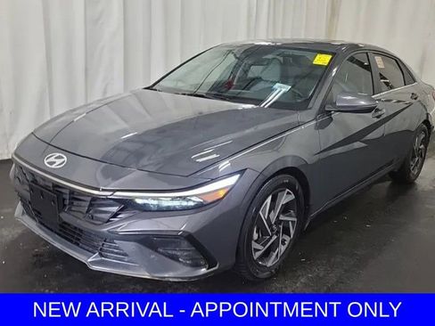 Used 2024 Hyundai Elantra Limited FWD image 1