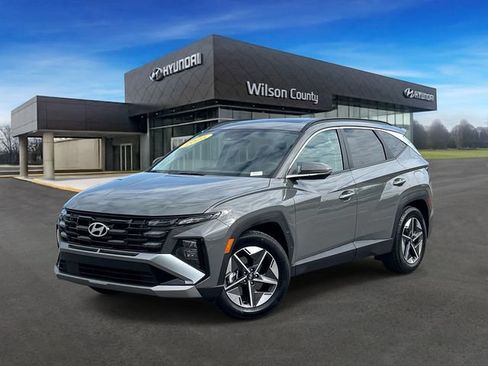 Certified 2025 Hyundai Tucson SEL FWD image 1