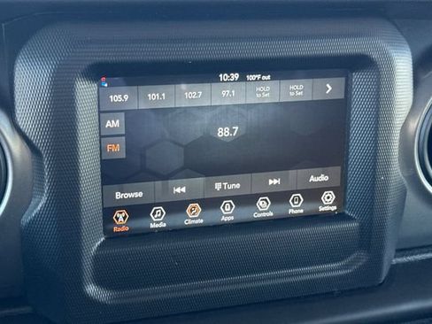 Certified 2022 Jeep Gladiator Sport AWD/4WD image 19