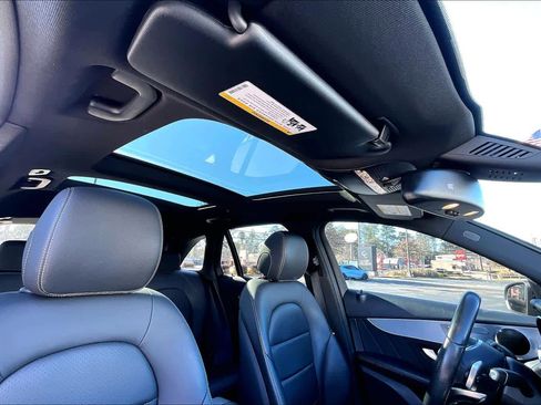 Used 2019 Mercedes-Benz GLC 300 image 13