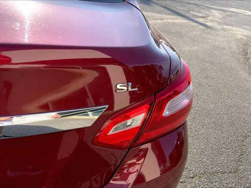 Used 2017 Nissan Altima 2.5 SL w/ 2.5 Technology Package FWD image 10