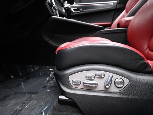 Used 2023 Porsche Macan GTS image 50